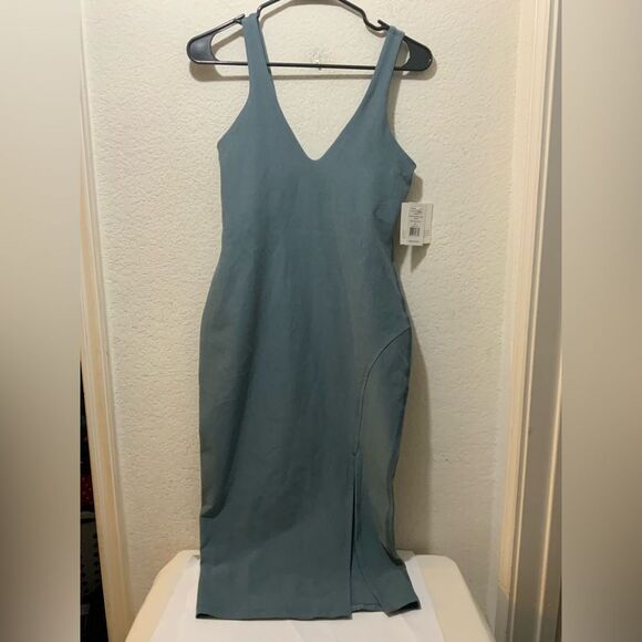 Beyond Yoga Blue Sleeveless V-Neck Midi Dress - Picture 1 of 7